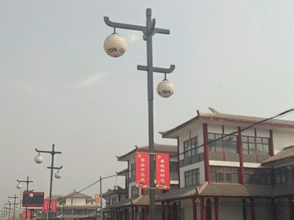 路灯灯杆
